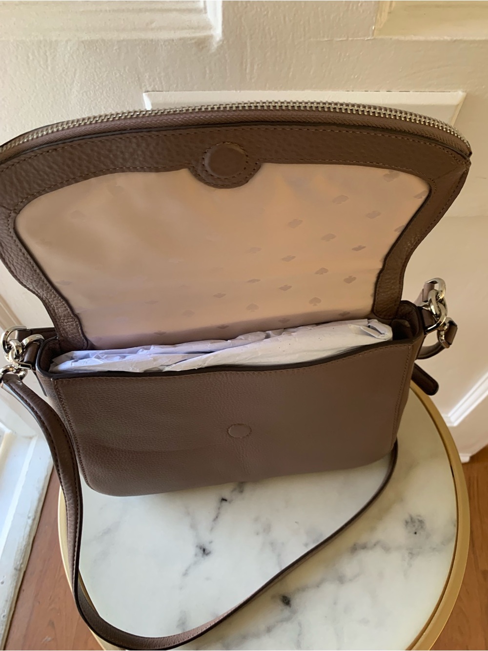 Kate Spade New York Jackson Medium
Flap Shoulder Crossbody Strap Brownstone - Picture 5 of 9